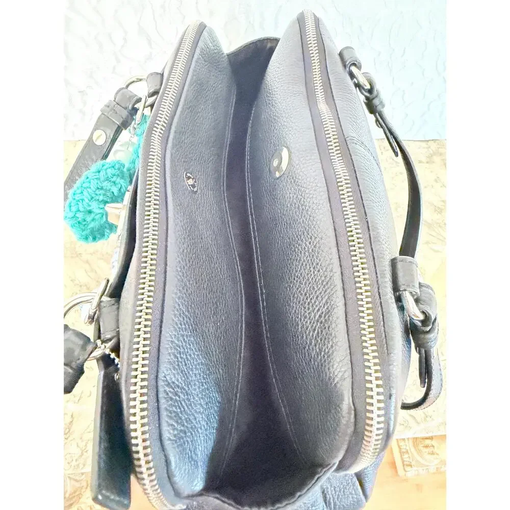 Vtg COACH Penelope black leather Satchel Bag F16529